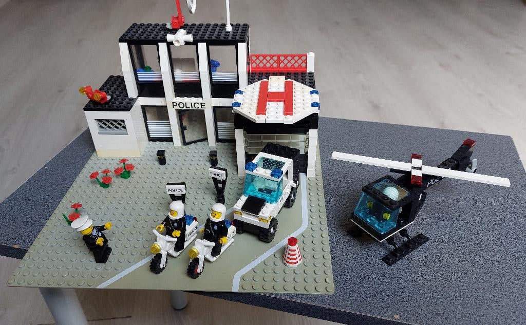 vintage: lego 6386 Politieburo, Ophalen of Verzenden, Gebruikt, Complete set, Lego