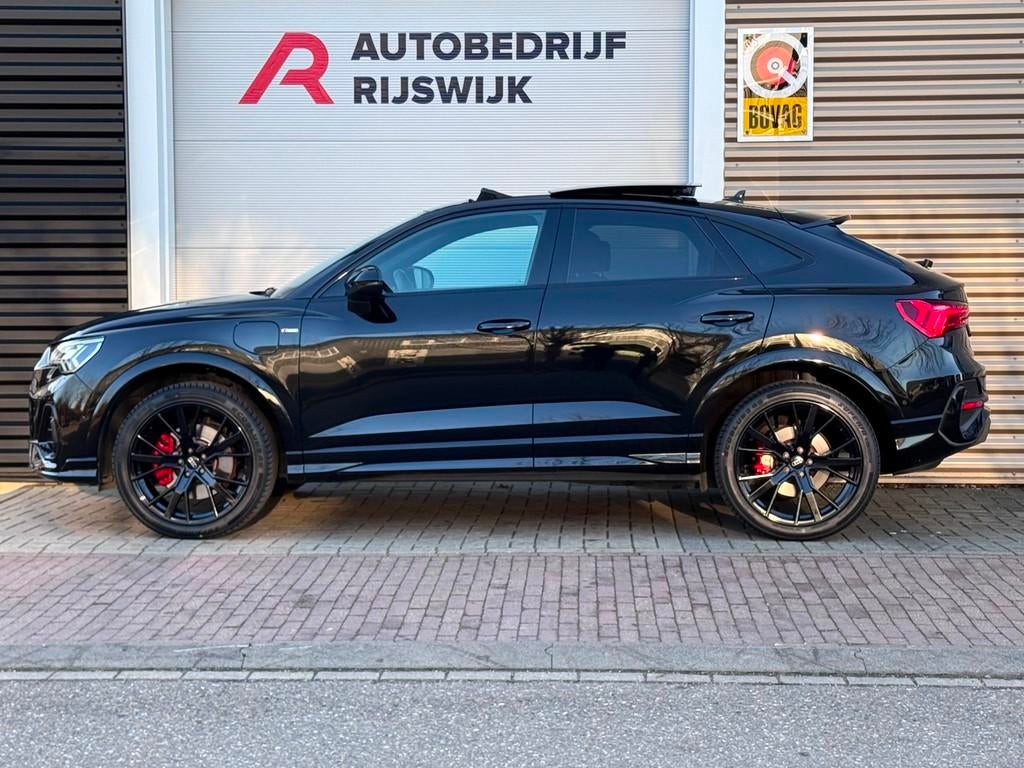 Audi Q3 Sportback 45 TFSI e S Edition Pano/Memory/Sfeer/Keyl, Auto's, Audi, 12 maanden, Alcantara, Zwart, Hybride Elektrisch/Benzine