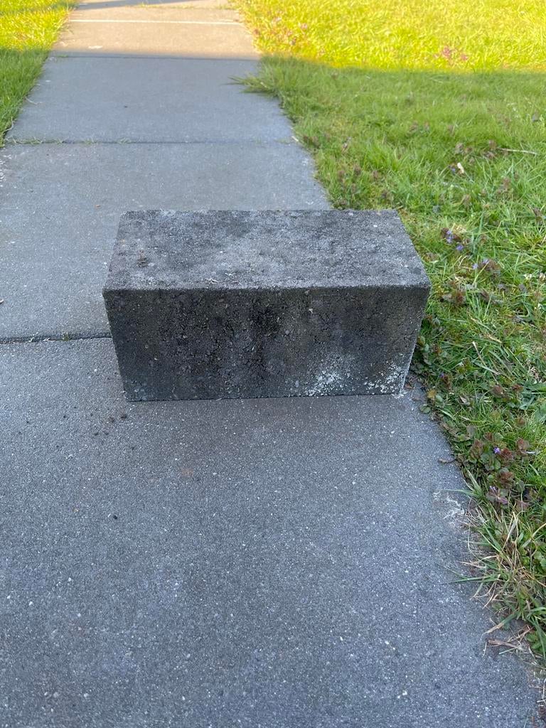 Grijze betonnen stapelblokken, Tuin en Terras, Bielzen en Borders, Ophalen of Verzenden, Zo goed als nieuw, Minder dan 100 cm