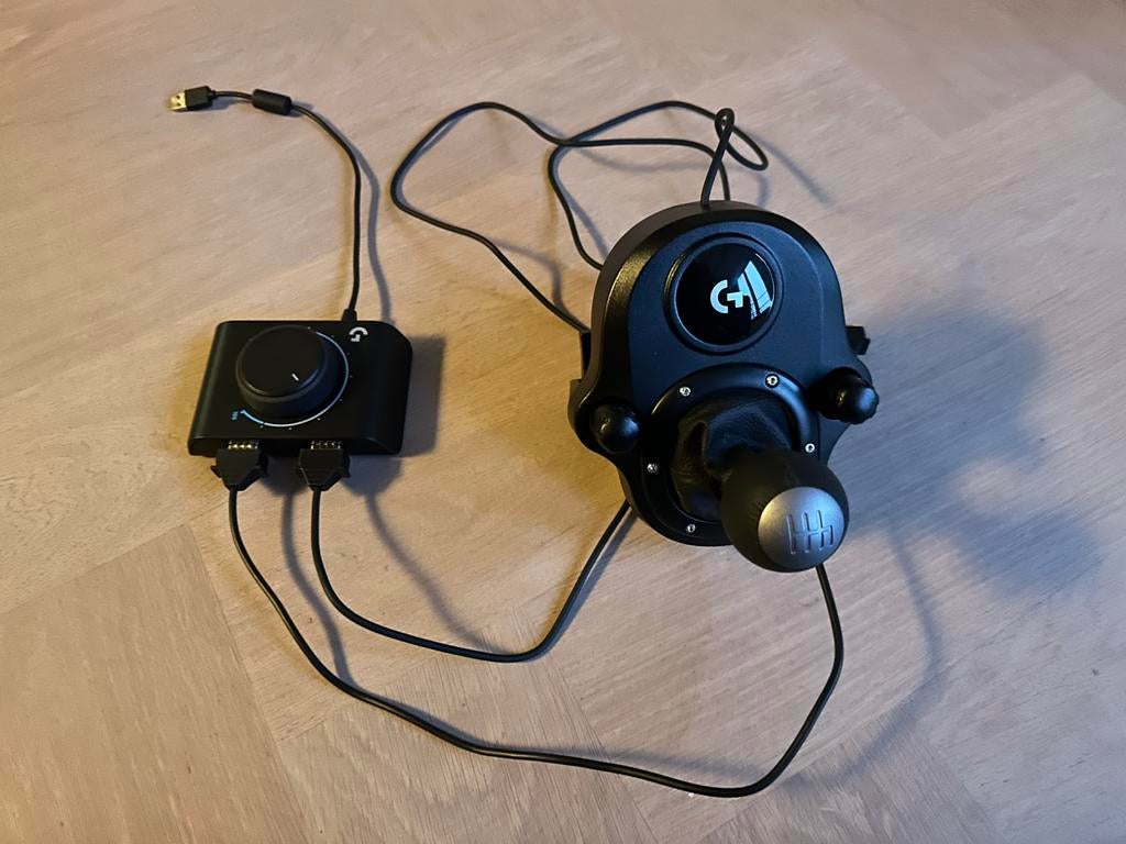 Logitech Driving Force Shifter + Racing Adapter, Computers en Software, Joysticks, Zo goed als nieuw, Ophalen