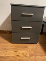 Mooi nachtkastje met 3 lades, Ophalen, 55 tot 70 cm, Zo goed als nieuw, 45 tot 65 cm