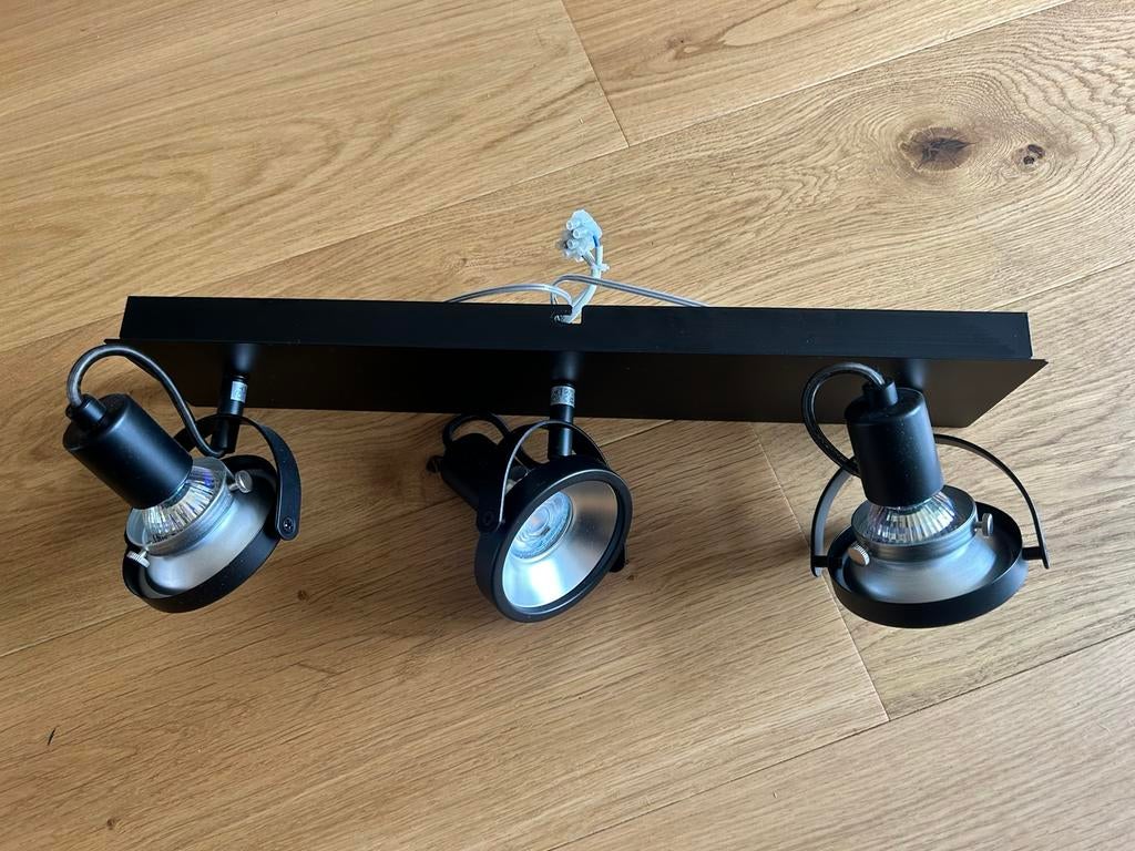 Karwei Tibor mat zwarte spot met 3 lichten, Huis en Inrichting, Ophalen, Zo goed als nieuw, Metaal of Aluminium