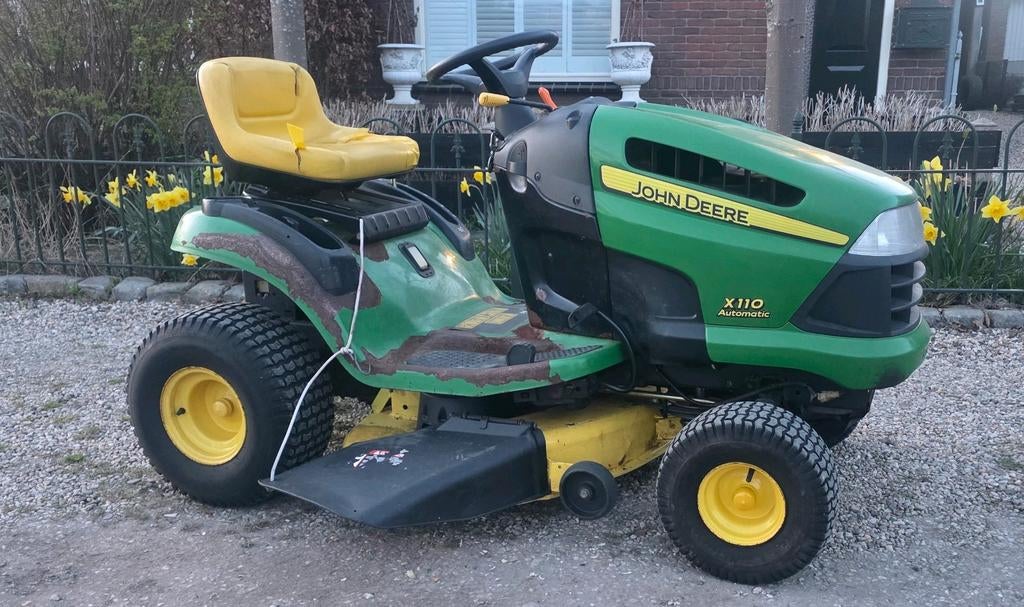 John deere X110 18.5 pk briggs and stratton  hard maaidek, Ophalen, Gebruikt