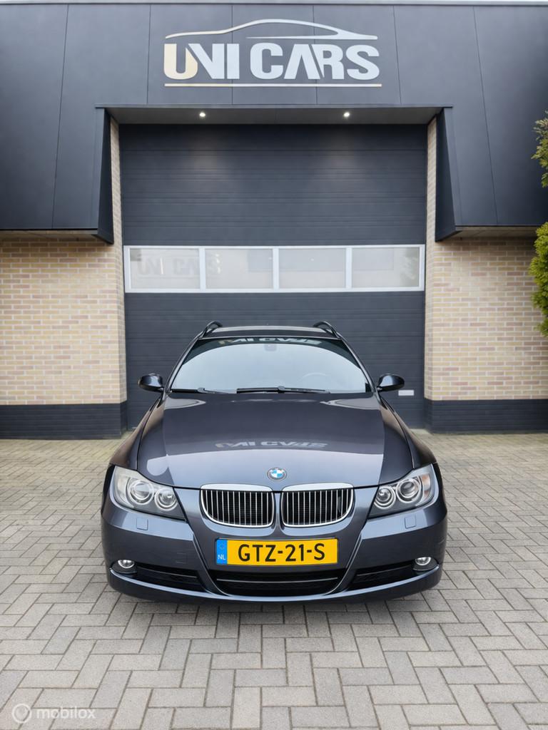 BMW 3-serie Touring 325xi High Executive |Automaat|Leer|Navi, Automaat, Gebruikt, 2494 cc, Vierwielaandrijving