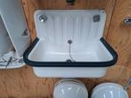 uitstortgootsteen met overloop en stootrand, wasbak spoelbak, Ophalen, Gebruikt, Wastafel