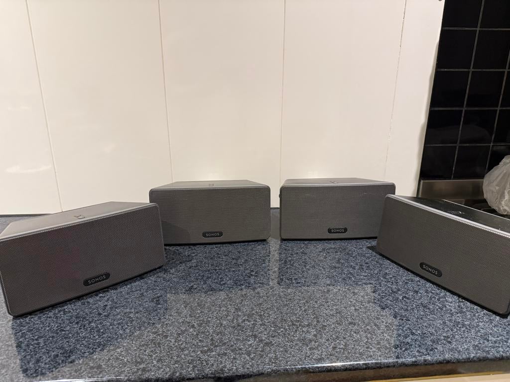 4x play 3 incl beugels & standaarden gen 1, Audio, Tv en Foto, Luidsprekers, Overige merken, Ophalen of Verzenden, Zo goed als nieuw