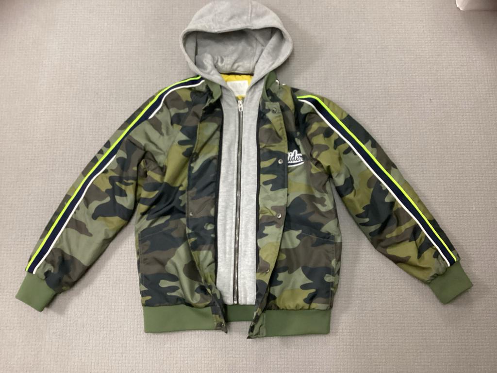 Jas Maat 164 - Camouflage met capuchon, Kinderen en Baby's, Ophalen of Verzenden, Gebruikt, Jongen, Jas