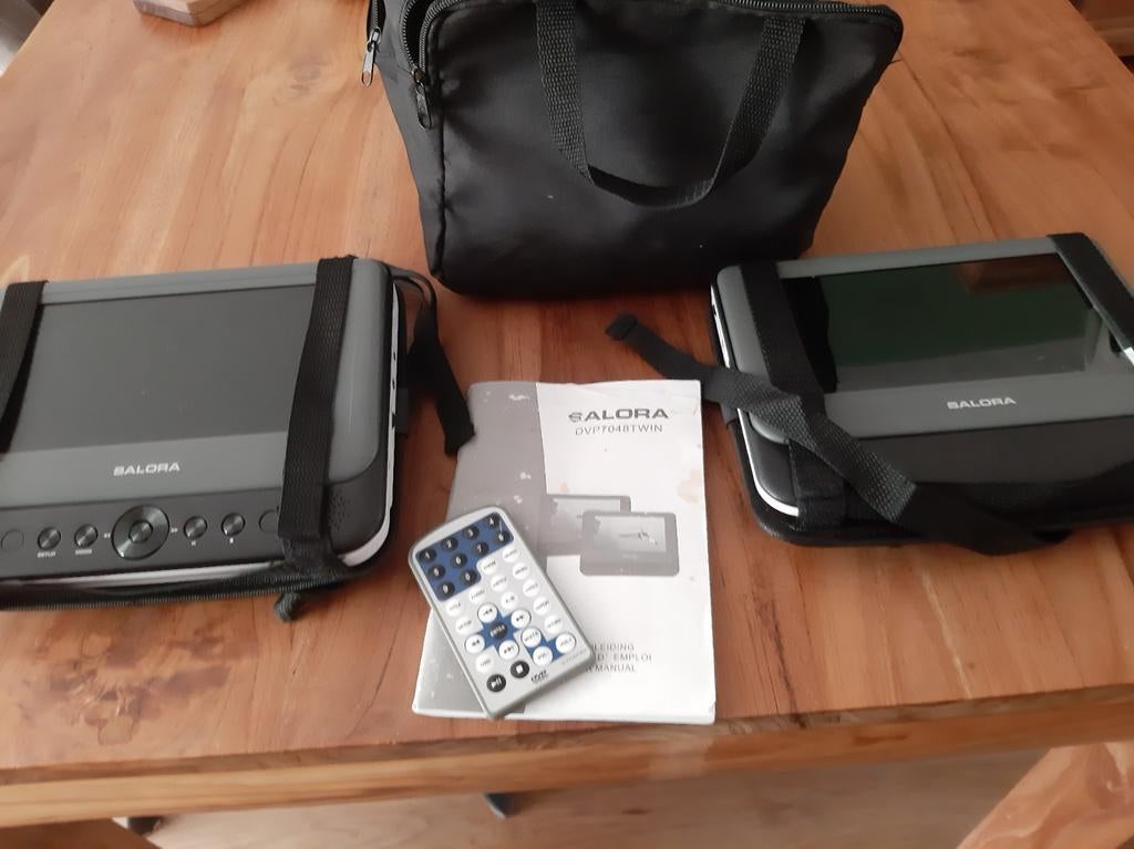 Salora dvd speler met 2 schermpjes, Ophalen of Verzenden, Gebruikt, Dvd-speler, Overige merken
