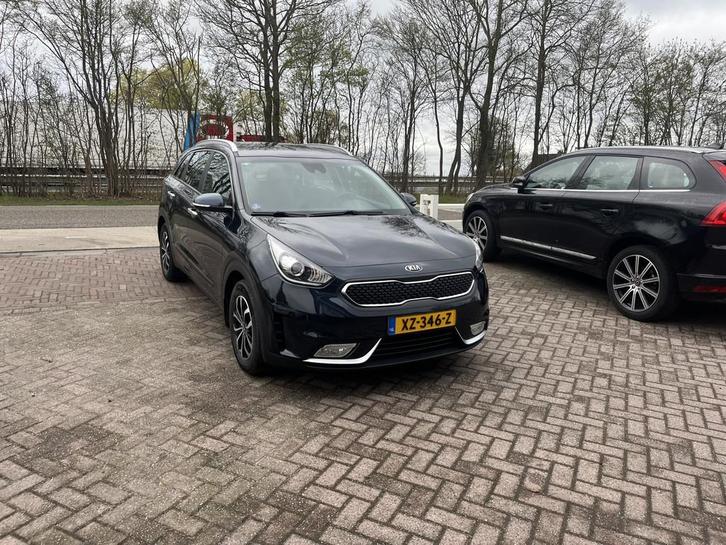 Kia Niro 1.6 GDi Hybrid DynamicLine TREKHAAK CAMERA HALF LEE, Auto's, Kia, Bedrijf, Te koop, Niro, ABS, Achteruitrijcamera, Airbags