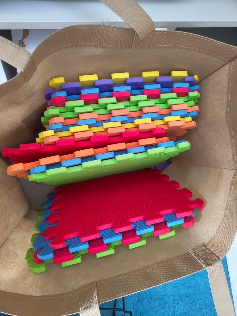 Foam mats vloertegels, Ophalen