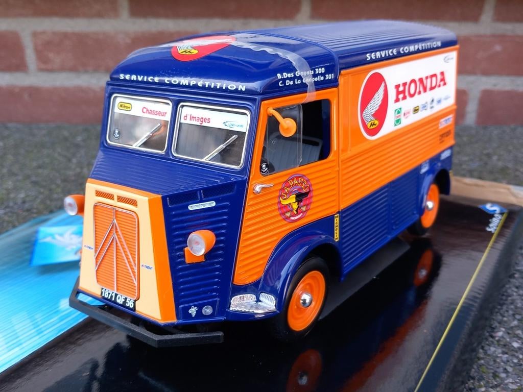 Solido Prestige 1/18 Citroën HY - Honda Japauto TDF Moto 2003 Réf 8409.01