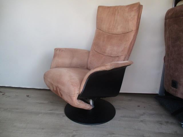 KEURIGE Hjort Knudsen relax fauteuil stof met zwart hout L, Huis en Inrichting, Ophalen, Zo goed als nieuw, Overige materialen