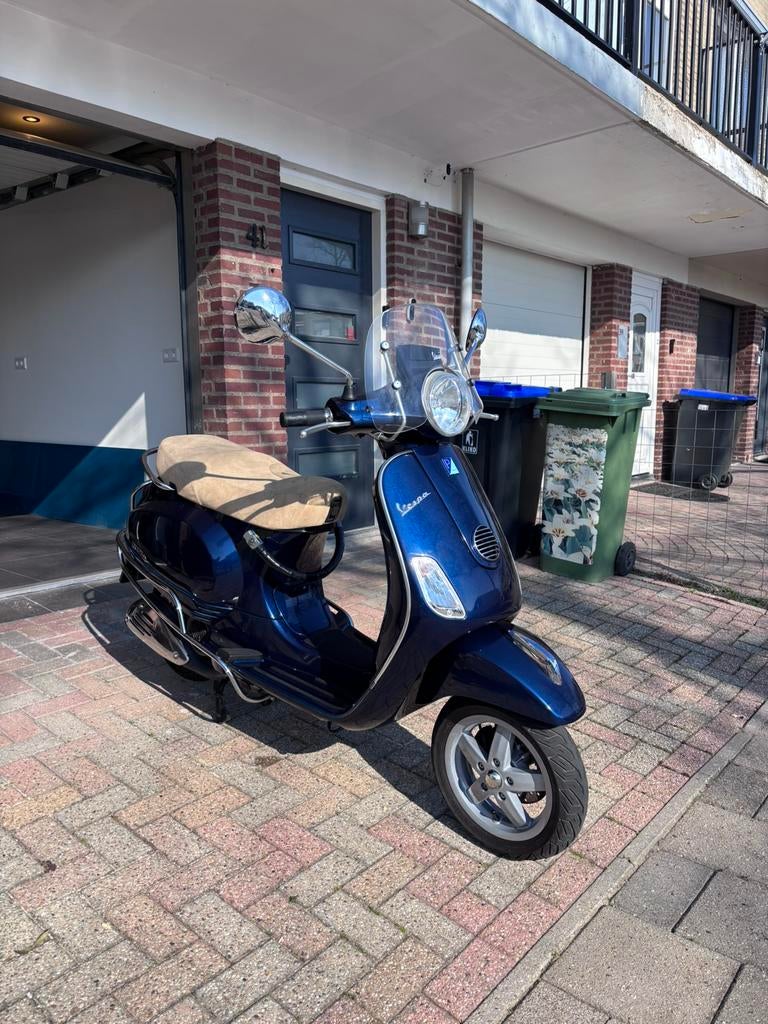 Vespa lx-125 a1, Fietsen en Brommers, Scooters | Vespa, Ophalen, Zo goed als nieuw, Benzine, Vespa LX