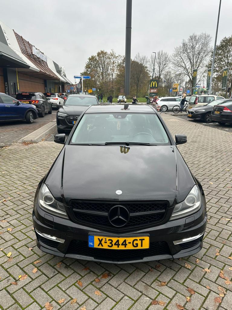Mercedes-Benz C-klasse 200 CGI Avantgarde / aut FACELIFT, 1800 kg, Zwart, 4 cilinders, 1796 cc