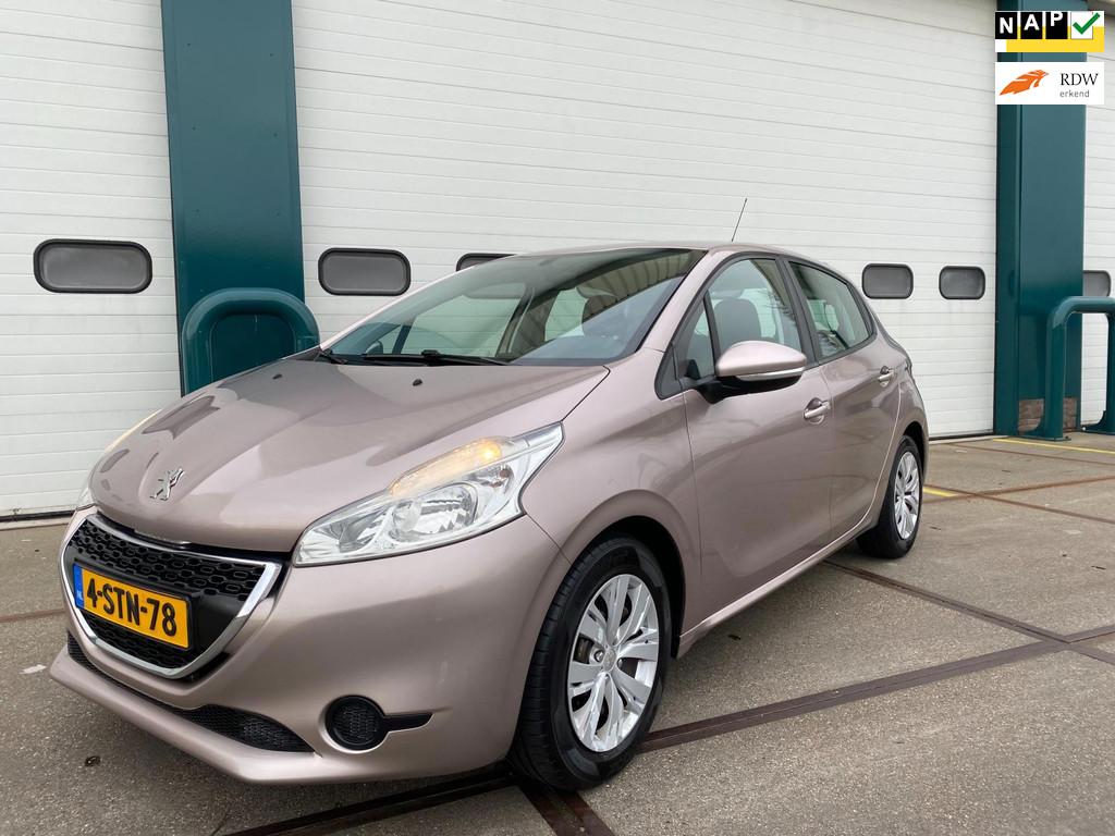 Peugeot 208 1.2 VTi Active Nieuwstaat !, Euro 5, Gebruikt, 31 €/maand, 1199 cc