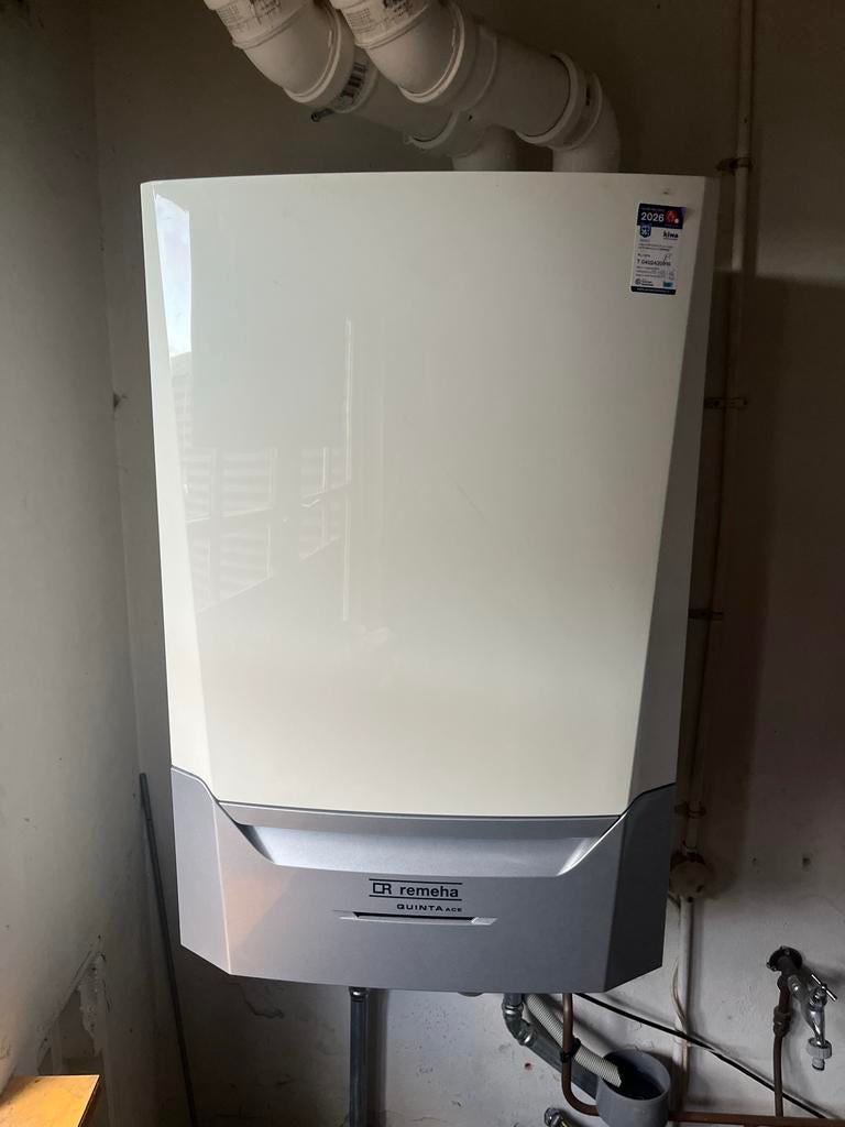 Remeha Quinta Ace CV-ketel - 3,5 jaar oud, Doe-het-zelf en Verbouw, Verwarming en Radiatoren, Ophalen of Verzenden, Gebruikt, Cv-ketel of Combi-ketel