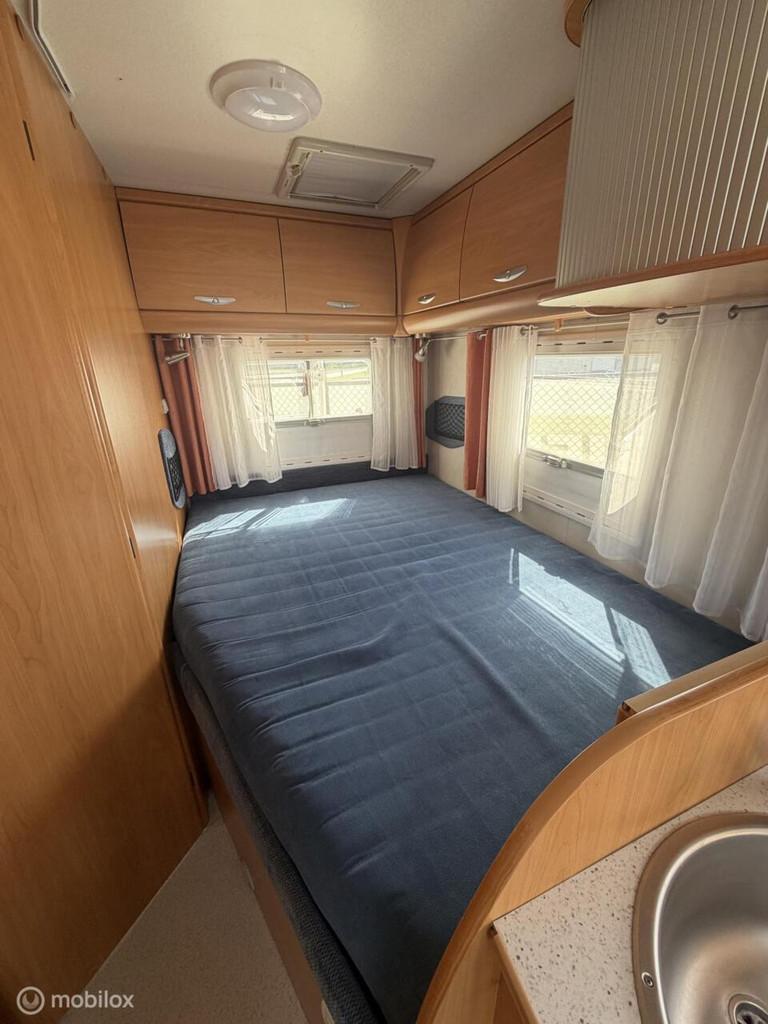 Chausson Welcome 74 l Frans bed l Zonnepanelen, Koelkast, Luifel, Tot en met 2, Cassettetoilet