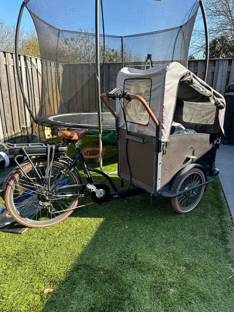 Bakfiets Velora met huif - met op te lossen storing!, Gebruikt, Huif, 2 kinderen, Ophalen