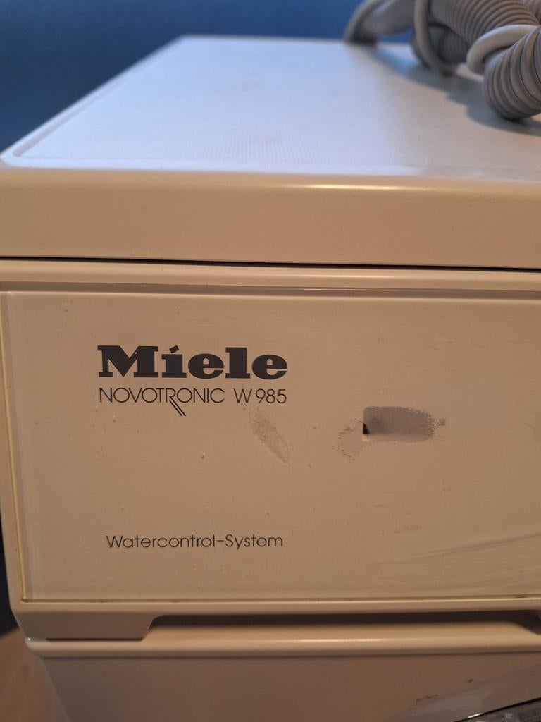 Miele Wasmachine (onderhoud nodig) & Whirlpool Wasdroger, Ophalen