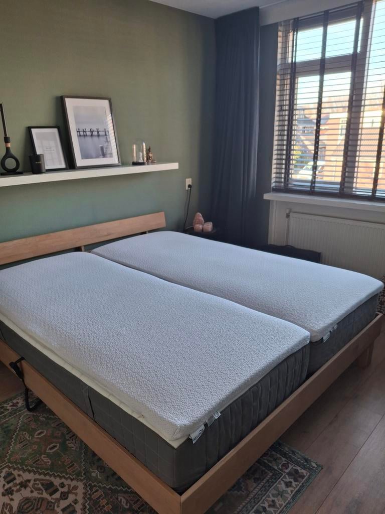 Topmatras Wellpur zo goed als nieuw! 2 stuks 90x200, Ophalen of Verzenden, Eenpersoons, Wit, Hout
