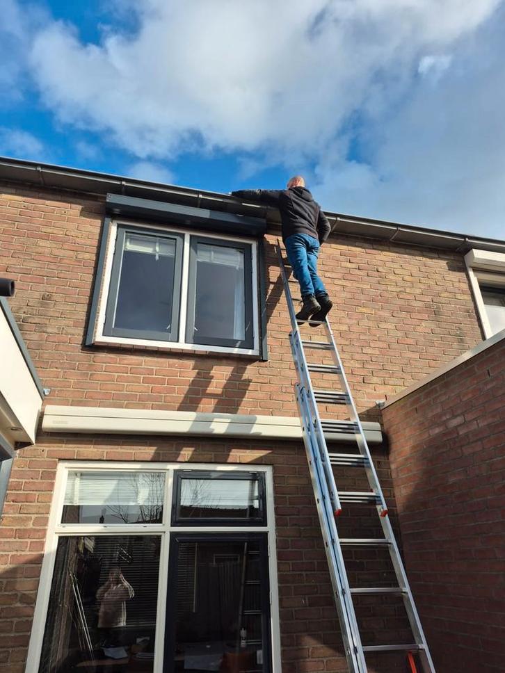 Dakgoot schoonmaken, Glasbewassing, Doe-het-zelf en Verbouw, Dakpannen en Dakbedekking, Dakpannen, Steen of Klei, Zwart, 15 m² of meer