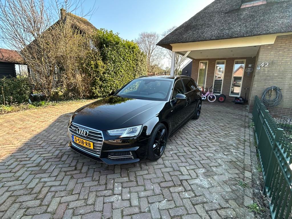 Audi A4 Avant 3.0 TDI Quattro 3x S-Line 330 PK!  2016 Zwart, Auto's, Audi, Automaat, 197 €/maand, Stationwagon, Diesel