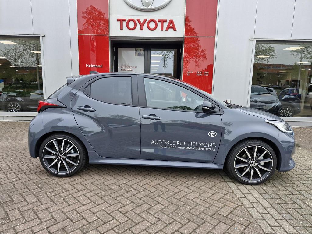 Toyota Yaris 1.5 Hybrid 130 GR SPORT Plus Pack, Auto's, Toyota, 450 kg, Gebruikt, 450 kg, Bedrijf