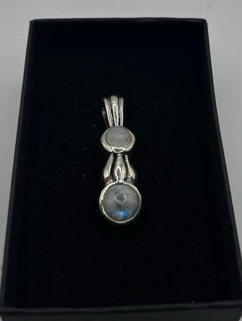 Zilveren hanger met maansteen, Overige voorstellingen, Ophalen of Verzenden, Zo goed als nieuw, X