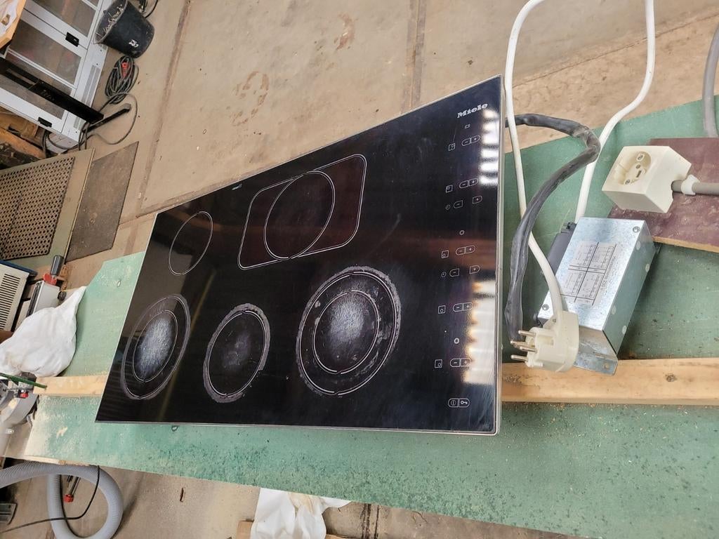 Miele   Inductieplaat+Ikea induction plaat, Witgoed en Apparatuur, Kookplaten, Ophalen, Gebruikt, 4 kookzones, Inbouw