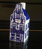 Klein delfts blauw huisje Elesva voor peper of zout ., Ophalen