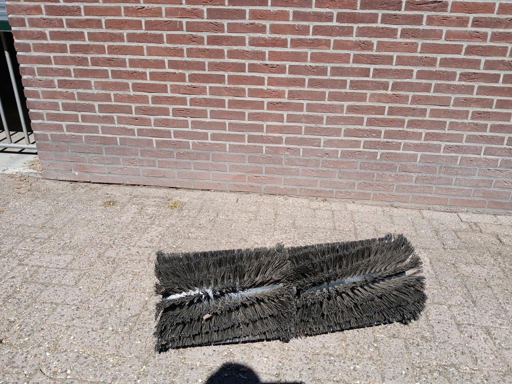 Nieuwe borstels voor Tilburger veegmachine, Tuin en Terras, Veegmachines, Ophalen, Nieuw, Tilburger