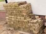 Circa 20m2 GRATIS klinkers geel van kleur, Ophalen, Zo goed als nieuw, Beton, Klinkers