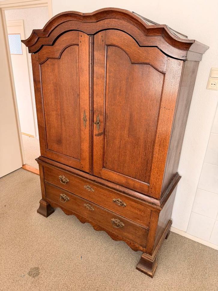 Antieke Eikenhouten Kast met Lades - Klassiek Design, Antiek en Kunst, Antiek | Meubels | Kasten, Ophalen