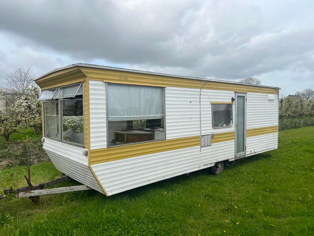 Tour/stacaravan 7.5x2.5 meter breed, Caravans en Kamperen, Caravans, Particulier, tot en met 4, 1500 - 2000 kg, Rondzit, Overige merken