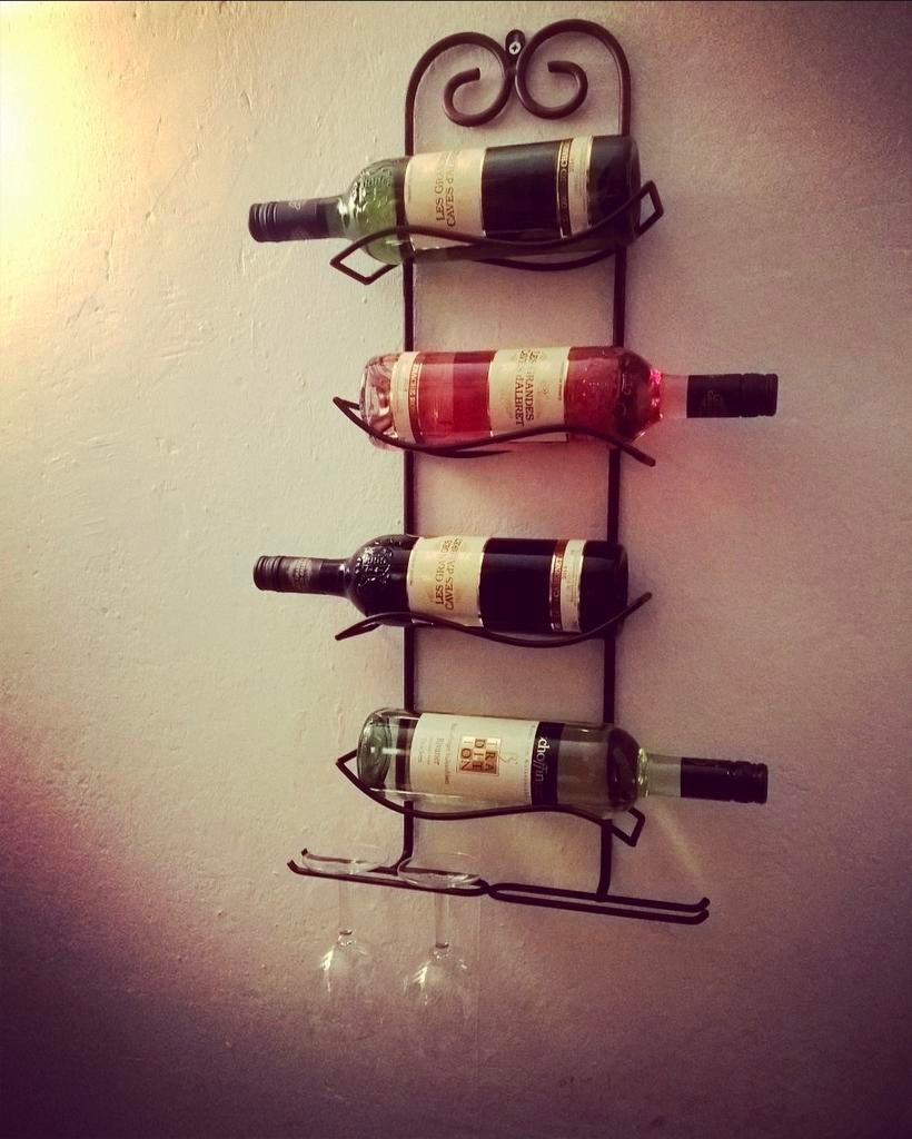Wijnrek hangend 4 flessen + 4 glazen, Huis en Inrichting, Woonaccessoires | Wijnrekken, Ophalen, 50 tot 75 cm, Zo goed als nieuw