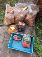 Drie puinzakken vol haardhout en aanmaakblokjes, Minder dan 3 m³, Ophalen