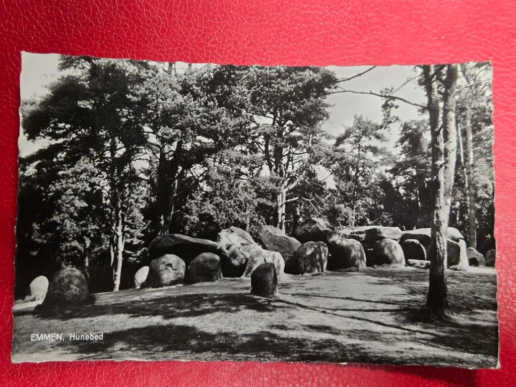 Emmen Hunebed, Verzamelen, Ansichtkaarten | Nederland, Ophalen of Verzenden, 1940 tot 1960, Drenthe