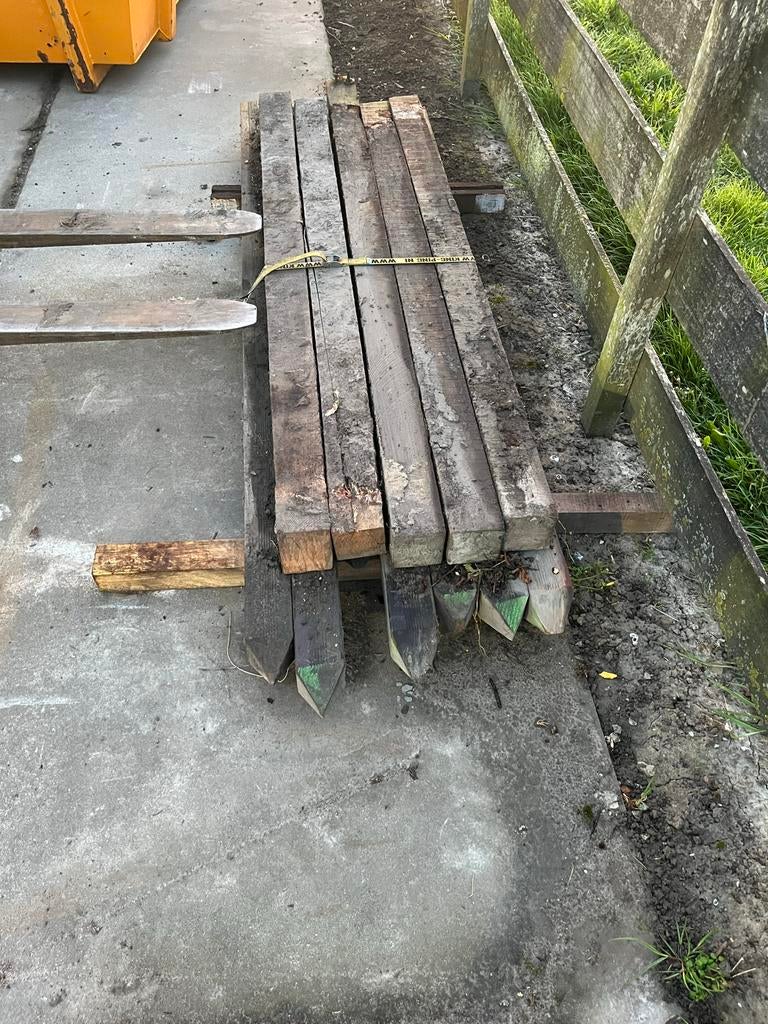 Hardhouten palen 10x10x175 cm 12 st, Tuin en Terras, Palen, Balken en Planken, Ophalen, Gebruikt, Palen, Hardhout