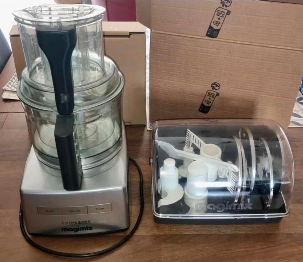 Magimix Cuisine 4200XL Foodprocessor - Topstaat!, 3 tot 4 liter, Ophalen of Verzenden, Zo goed als nieuw, 3 snelheden of meer