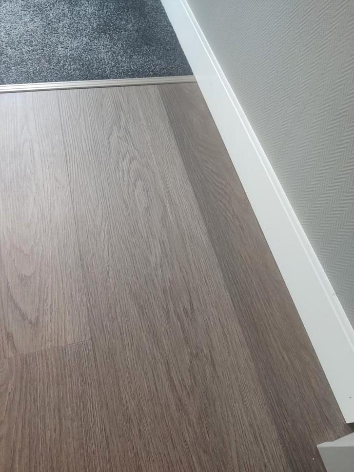 PVC met ondervloer 90m2 Walnut Oak WD-208-PL, Doe-het-zelf en Verbouw, Vloerdelen en Plavuizen, Nieuw, Laminaat, Kunststof, 150 cm of meer