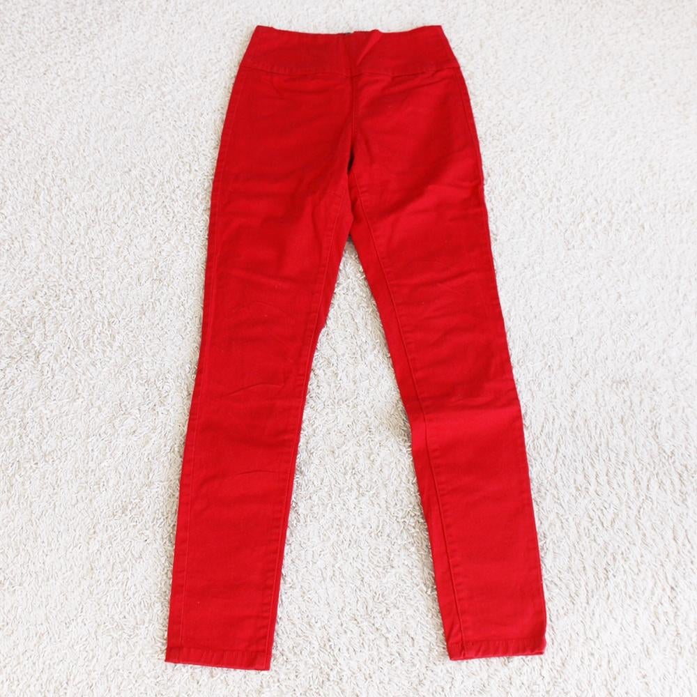 Mooie Rode Geisha Broek - 77 (S) € 40,-, Kleding | Dames, Broeken en Pantalons, Zo goed als nieuw, Maat 36 (S), Rood, Lang, Ophalen of Verzenden