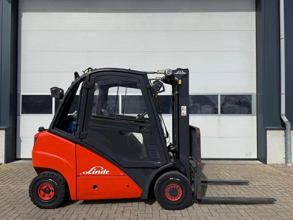 Linde H25T 2.5 ton Triplex Freelift Sideshift LPG Heftruck, LPG, Linde, Heftruck, Ophalen of Verzenden