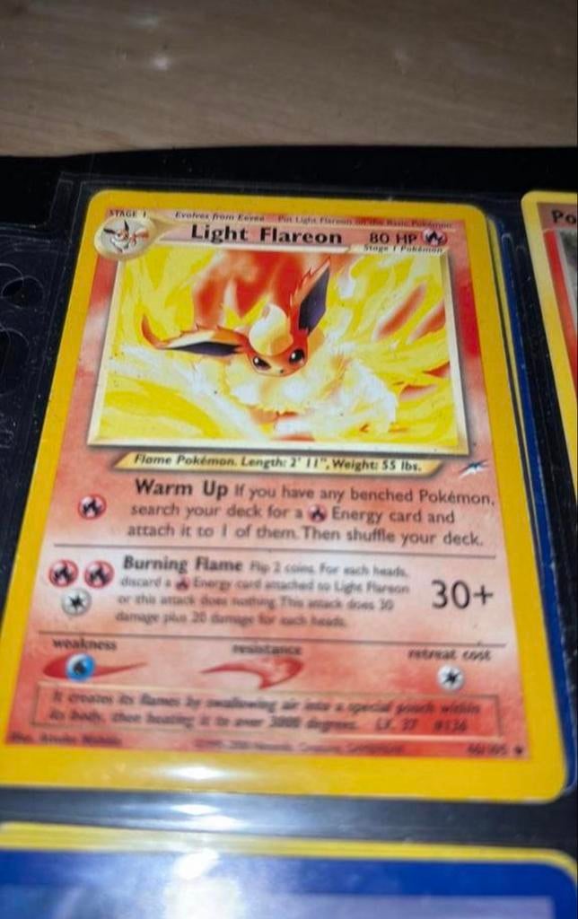 Pokémon kaart Light Flareon 46/105, Hobby en Vrije tijd, Verzamelkaartspellen | Pokémon, Gebruikt, Losse kaart, Ophalen
