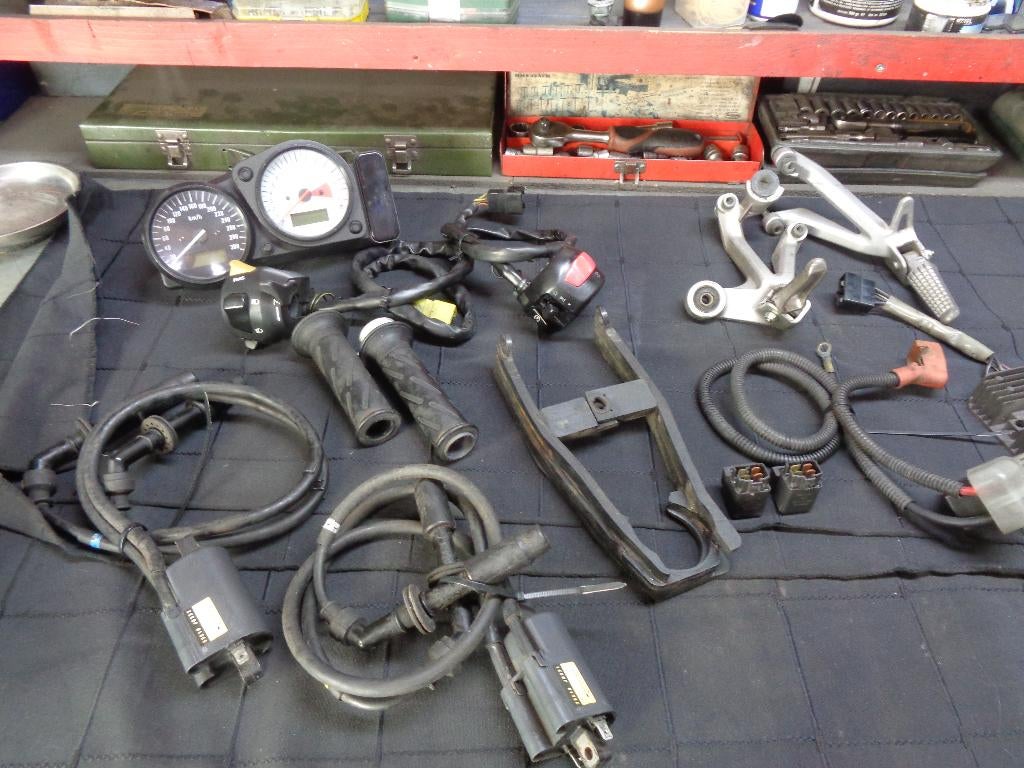 Suzuki gsxr750 srad restant onderdelen / partij, Motoren, Onderdelen | Suzuki, Ophalen of Verzenden, Gebruikt