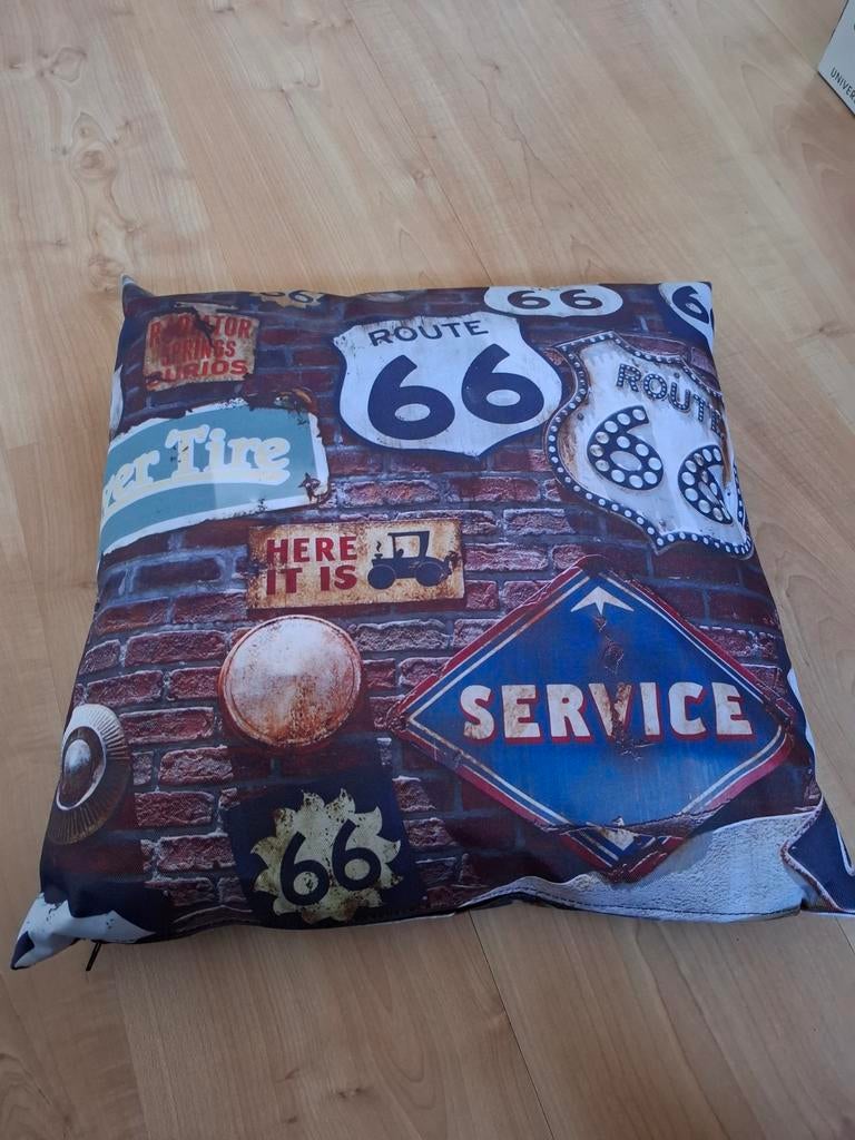 Kussen Route 66, Ophalen of Verzenden, Zo goed als nieuw, Wit, Vierkant