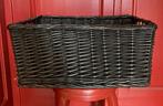 Grote zwarte rieten mand, Ophalen, Gebruikt, Mand, Riet