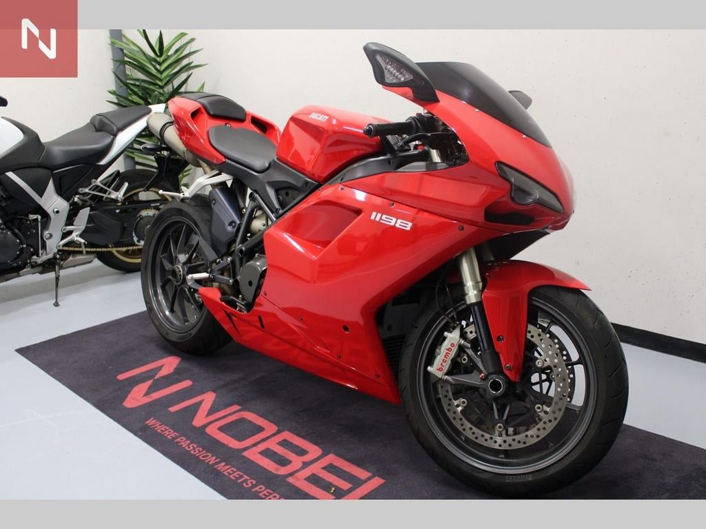 DUCATI 1198 Bouwjaar 2010 ACTIE, DUCATI, 2 cilinders, 1198 cc, Motorrijbewijs A