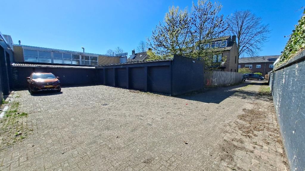 TE HUUR 72 m2 Werkruimte /  Loods / Garagebox met elektra, 72 m², Huur, Opslag of Loods
