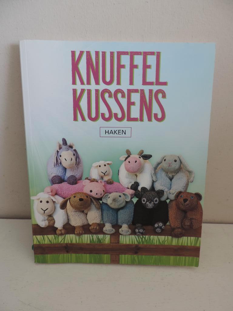 Knuffel Kussen Haken, Ophalen of Verzenden, Haken, Patroon of Boek