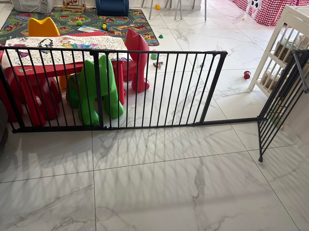 Kinder hekje met twee deurtjes, Gebruikt, Overige typen, Ophalen of Verzenden, 115 cm of meer